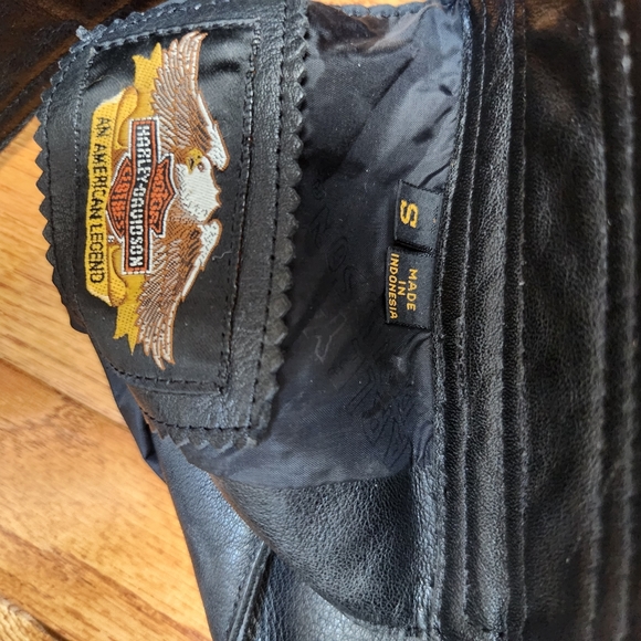 Harley Davidson Riding Chaps - Picture 5 of 17